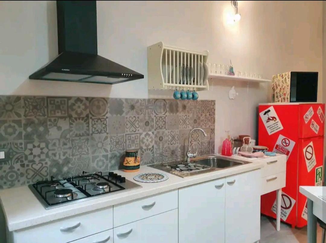 Ally'S House Палермо Екстер'єр фото